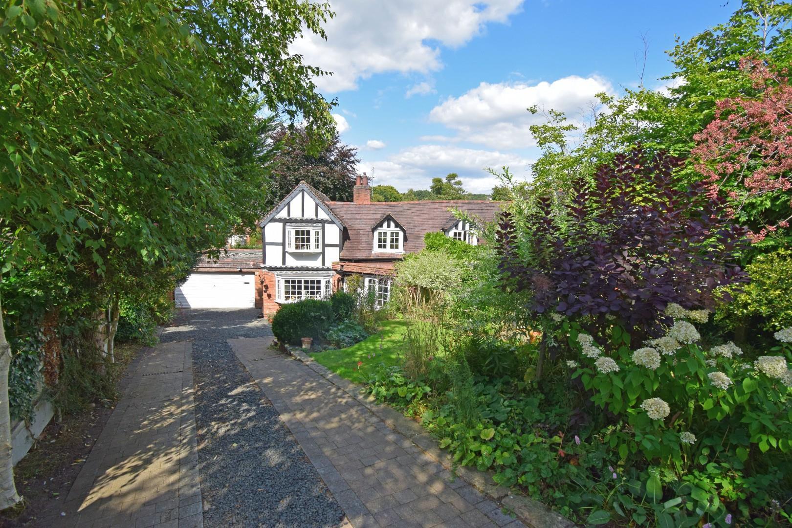 2 bedroom property for sale in The Cottage, Holt Hill, Beoley