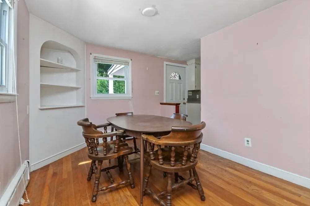 14 Valley Rd, Boston, MA 02124