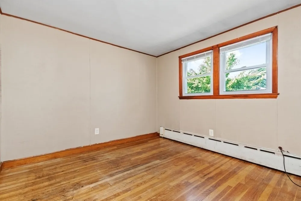 14 Valley Rd, Boston, MA 02124