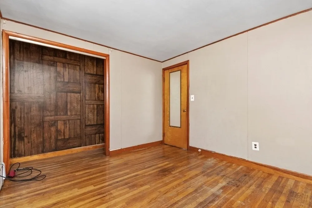 14 Valley Rd, Boston, MA 02124