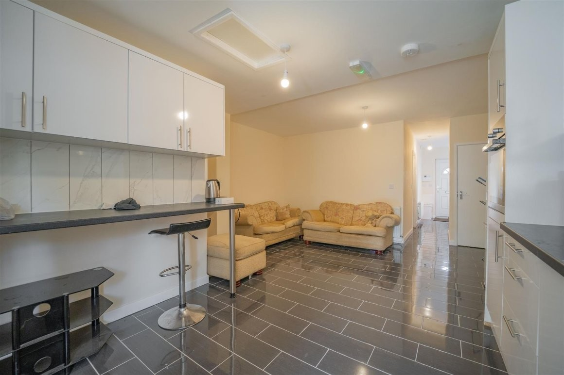 279 Reservoir Road Image 1