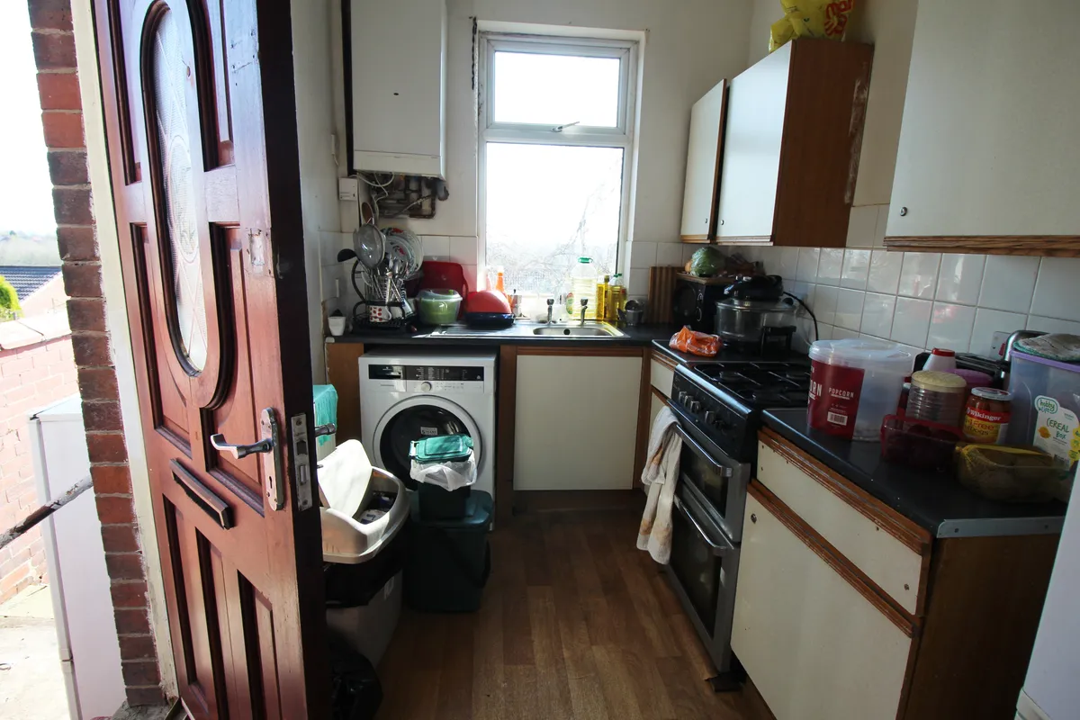 3-Bedroom Home To Let, Oldham, Abbey Hills Road, OL8