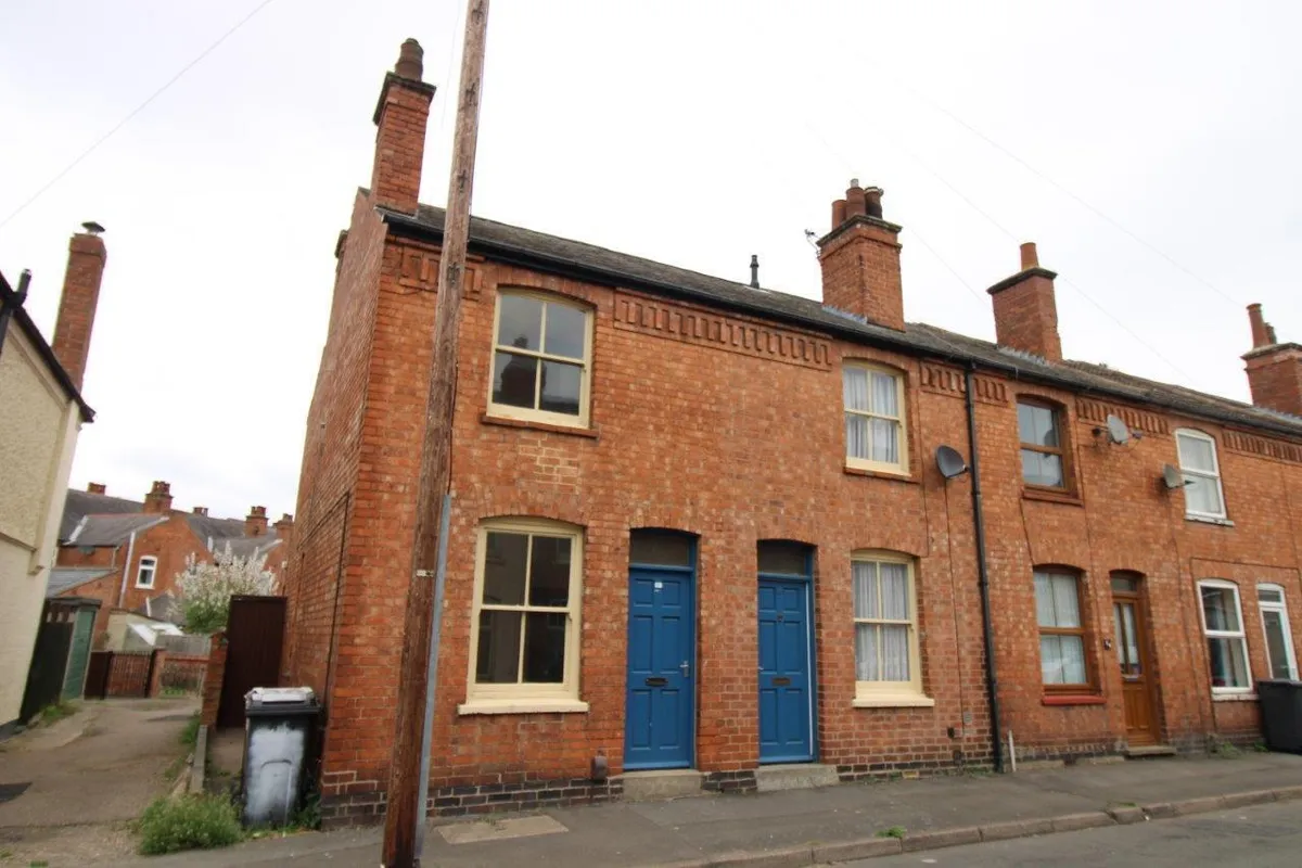 ALGERNON ROAD, MELTON MOWBRAY