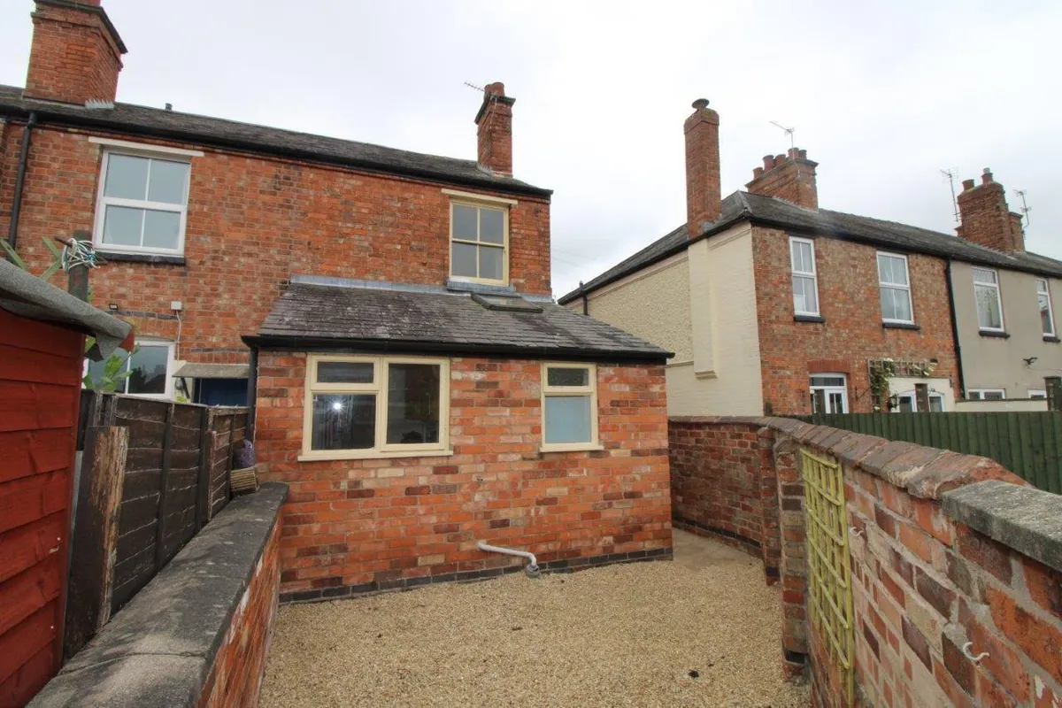 ALGERNON ROAD, MELTON MOWBRAY