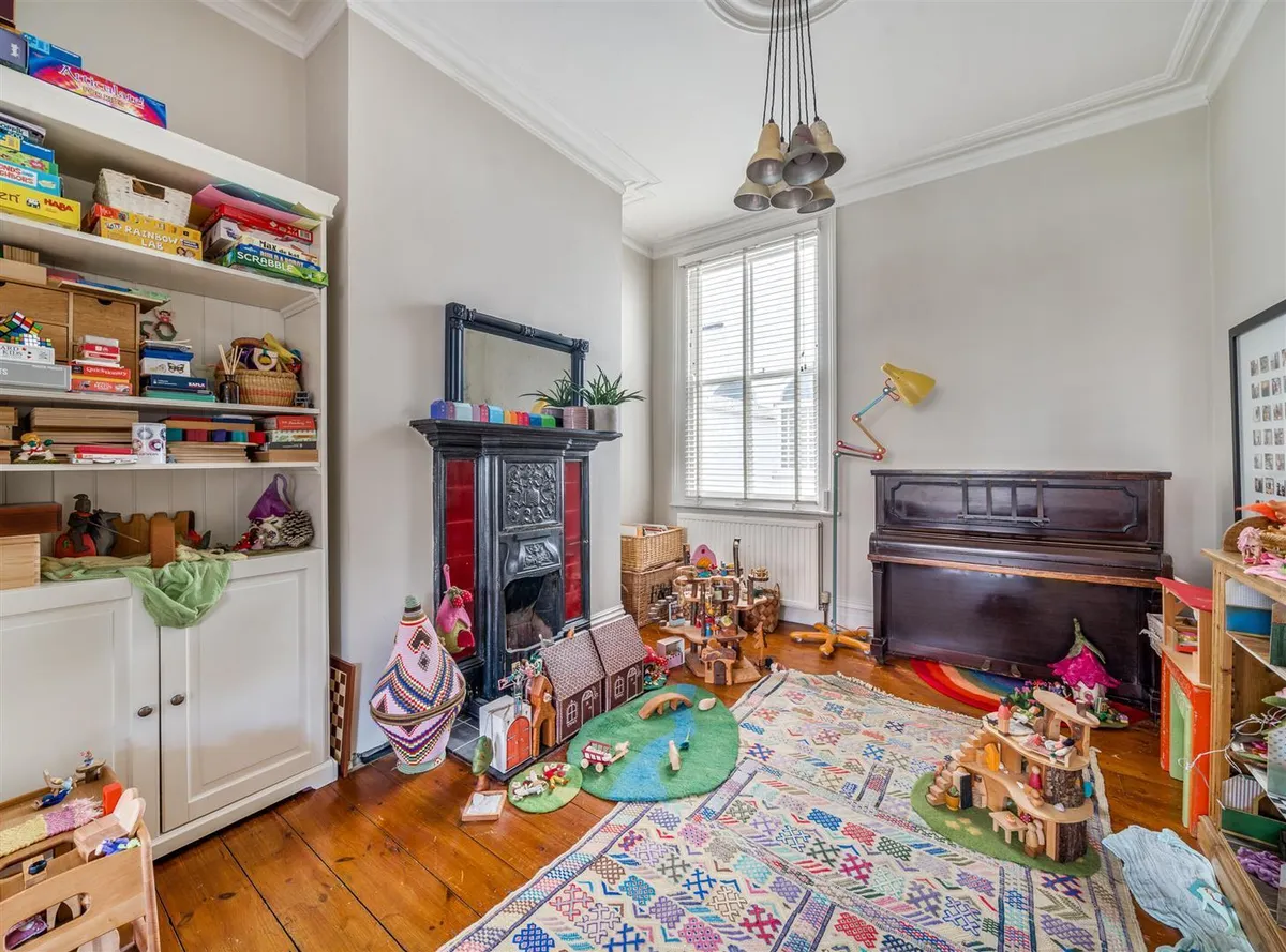 Linacre Road, London, NW2