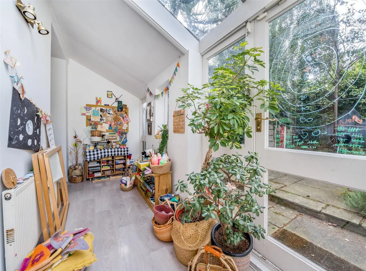 Linacre Road, London, NW2