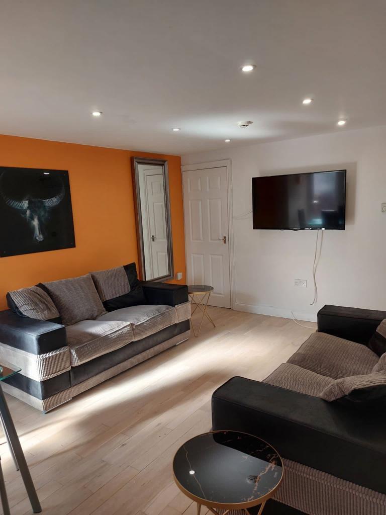 206 Dawlish Road  Image 3