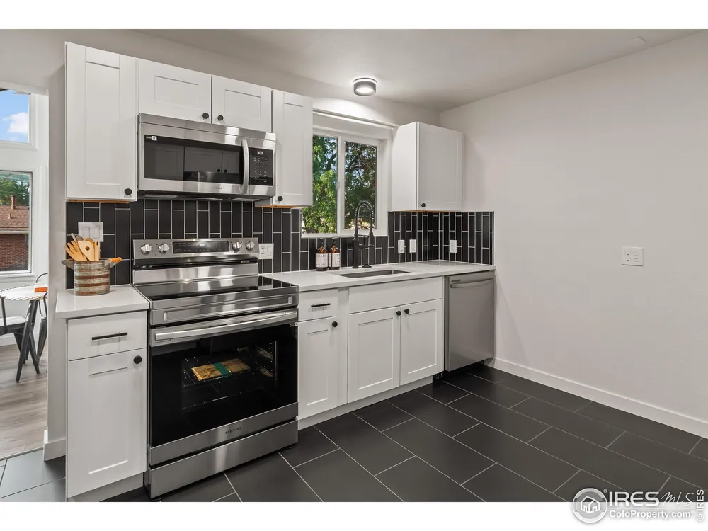 4 Pratt Pl, Longmont, CO 80501