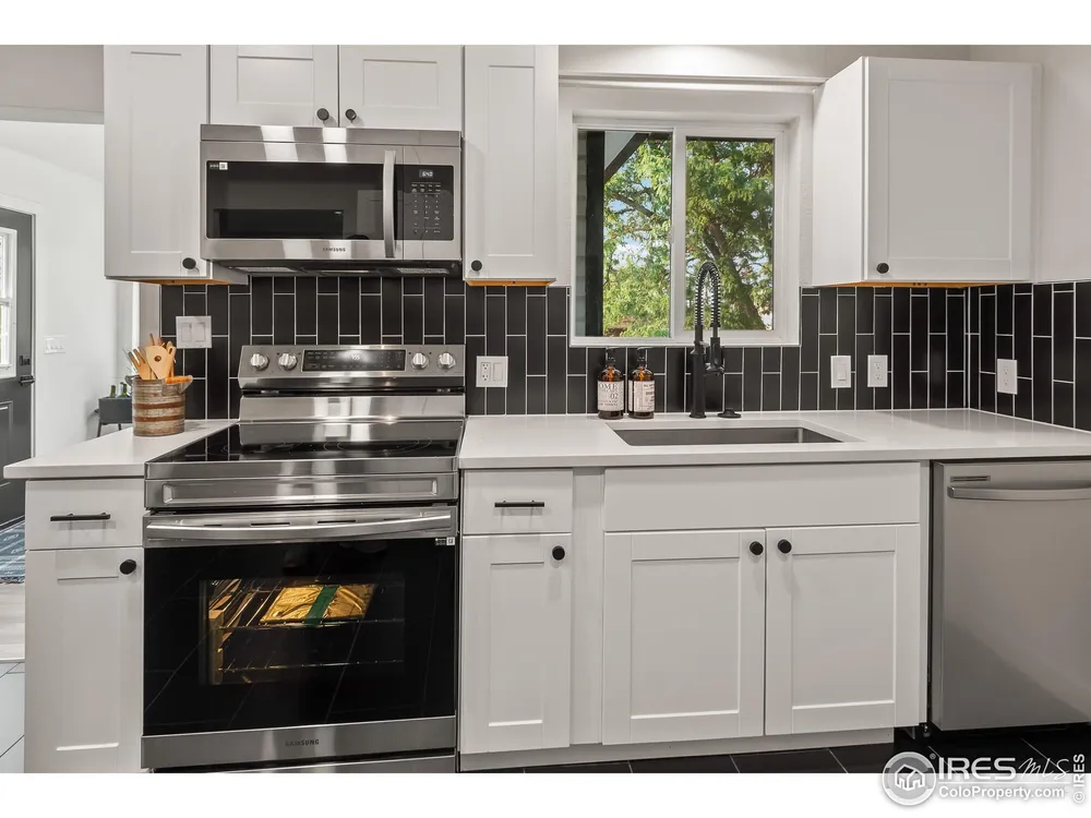 4 Pratt Pl, Longmont, CO 80501