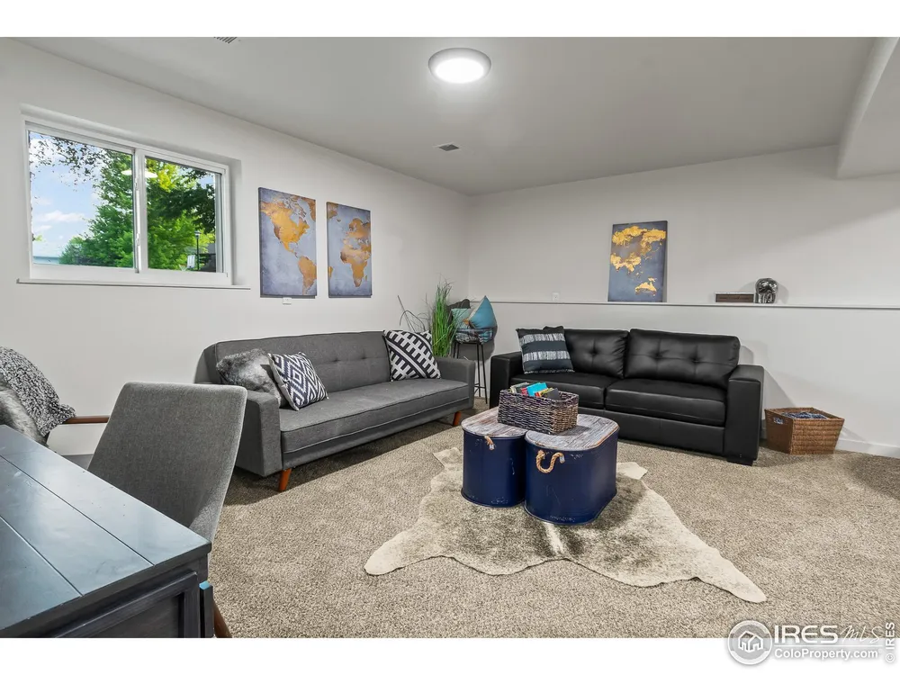 4 Pratt Pl, Longmont, CO 80501