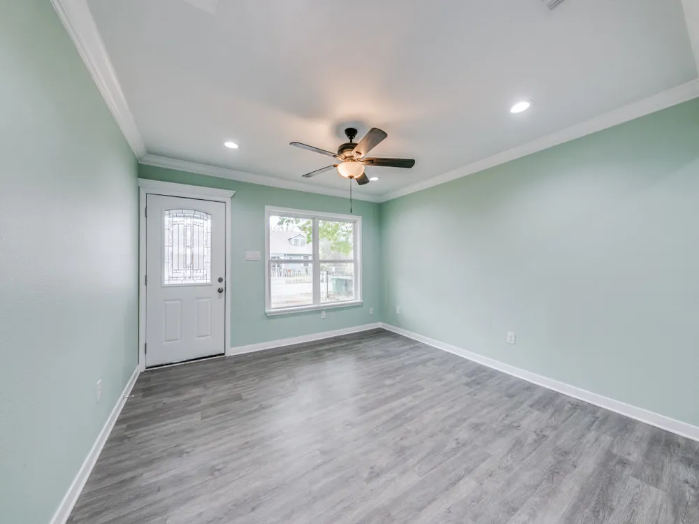3223 W Travis St, San Antonio, TX 78207