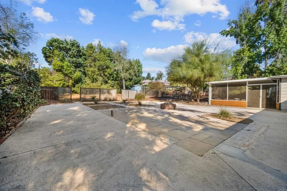 4620 Panchoy Dr, La Mesa, CA 91941