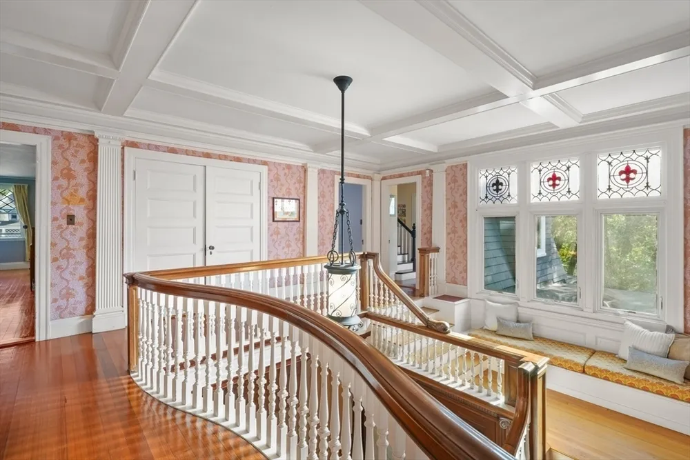 53 Abbott Rd, Wellesley, MA 02481