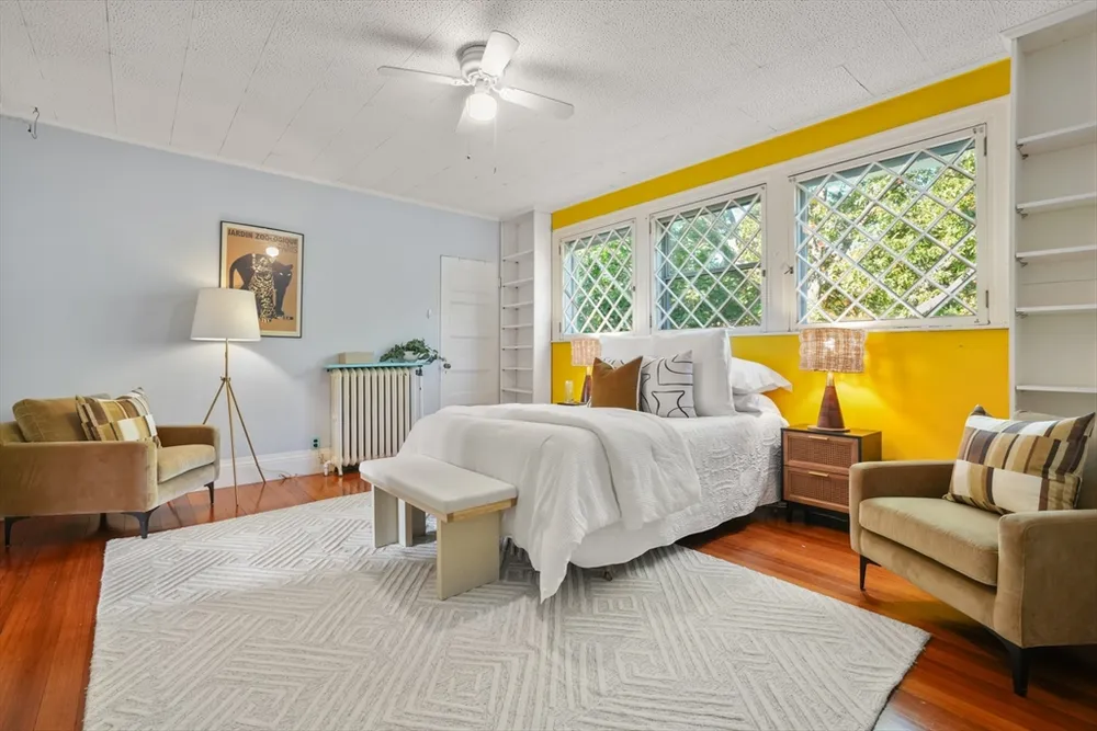 53 Abbott Rd, Wellesley, MA 02481
