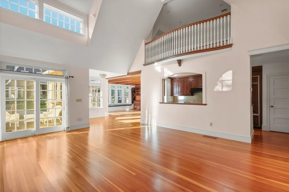 53 Abbott Rd, Wellesley, MA 02481