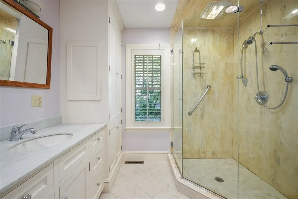 53 Abbott Rd, Wellesley, MA 02481