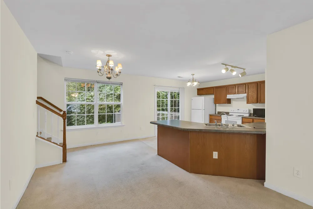 89 Birdsong Ln, Taylors, SC 29687