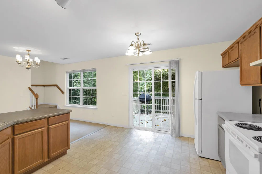 89 Birdsong Ln, Taylors, SC 29687