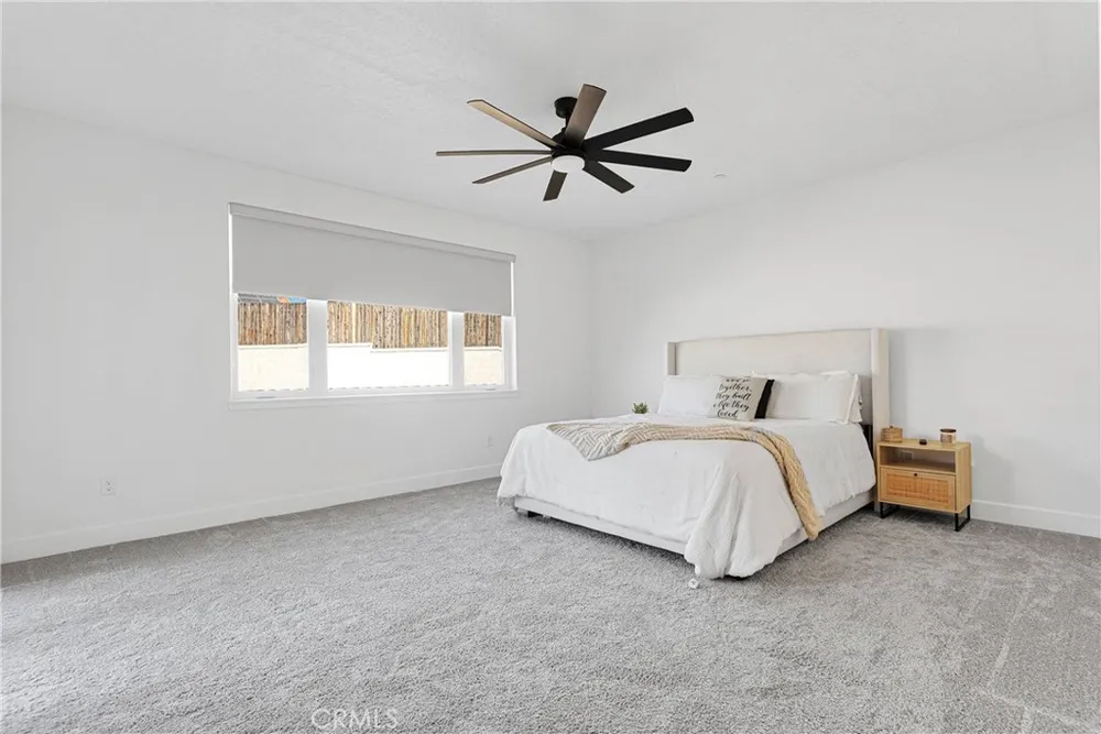 16383 Ridge View Dr, Apple Valley, CA 92307