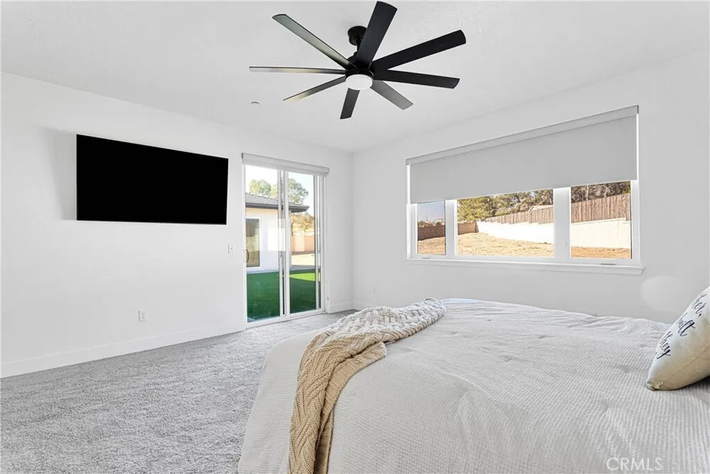16383 Ridge View Dr, Apple Valley, CA 92307