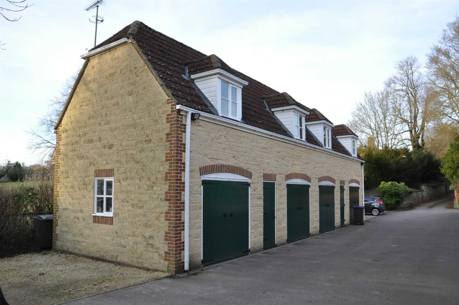 Wool House Gardens, Codford Image 3
