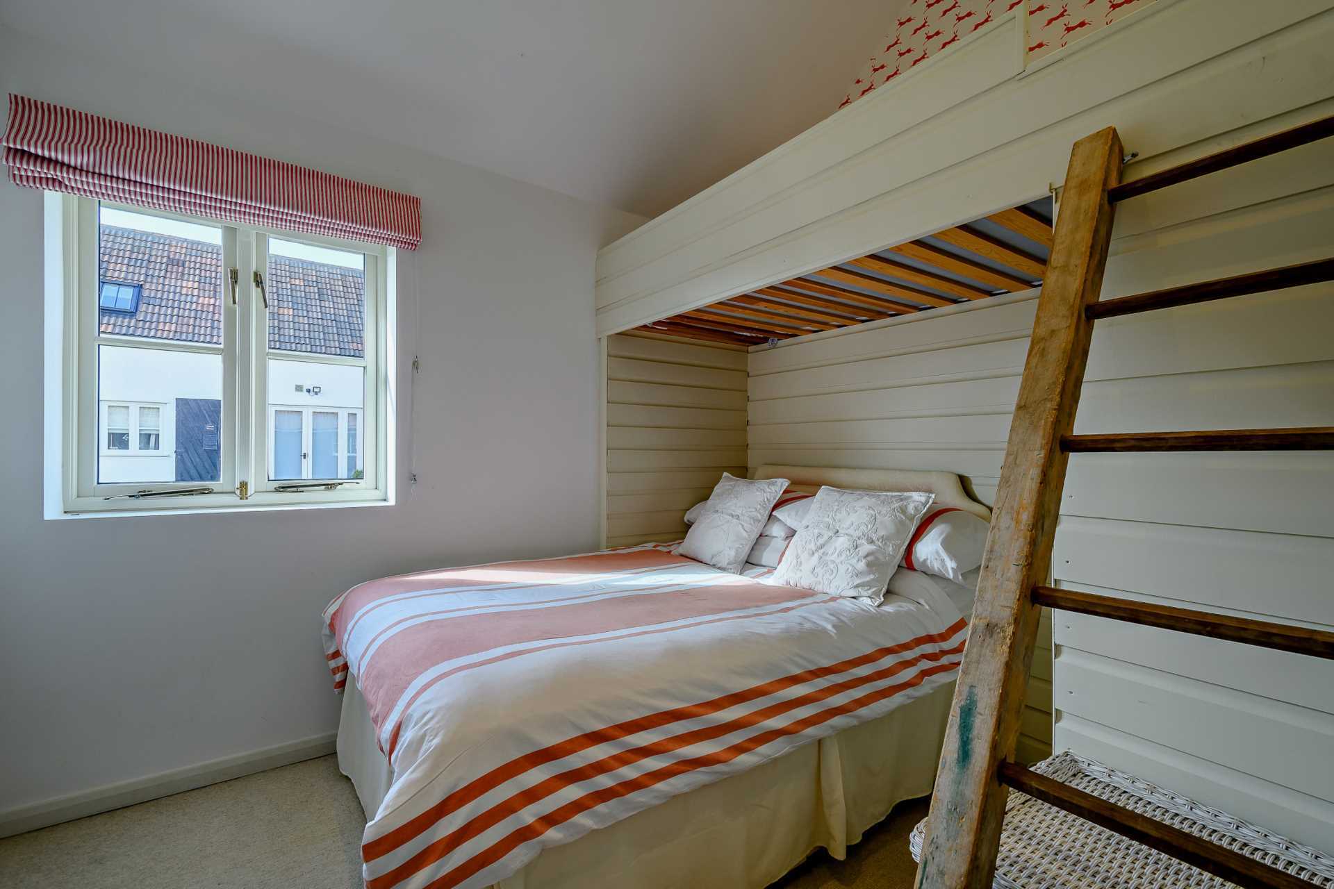 Walnut Cottage Image 4