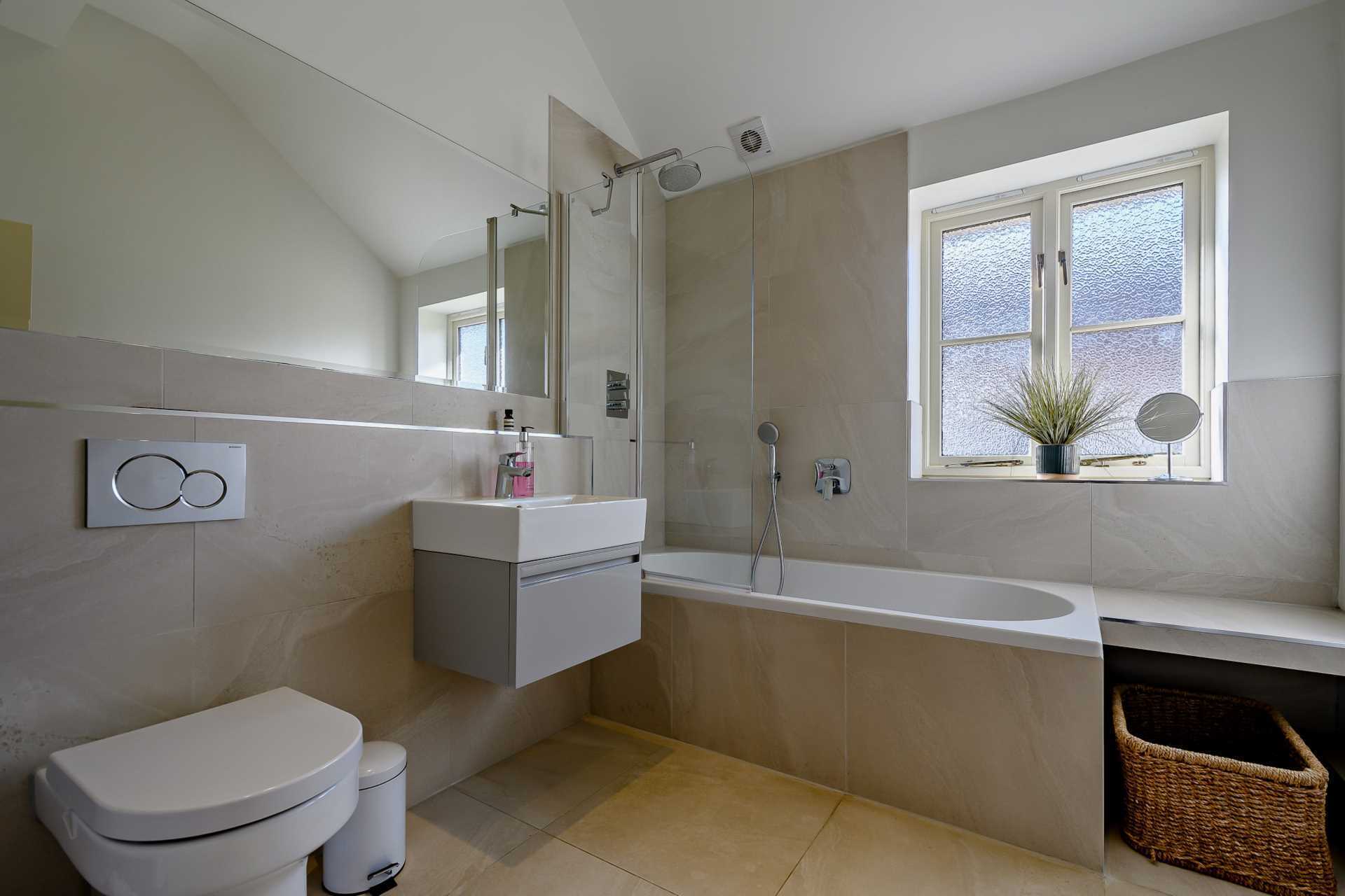 Walnut Cottage Image 5