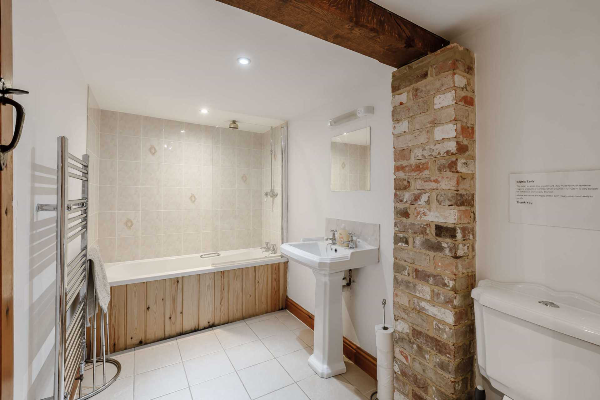 Cherry Orchard Lane, Wyke Image 4