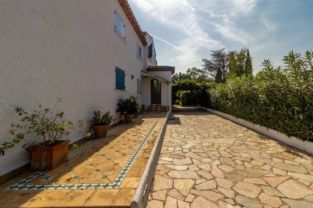 Grimaud, 83310, France