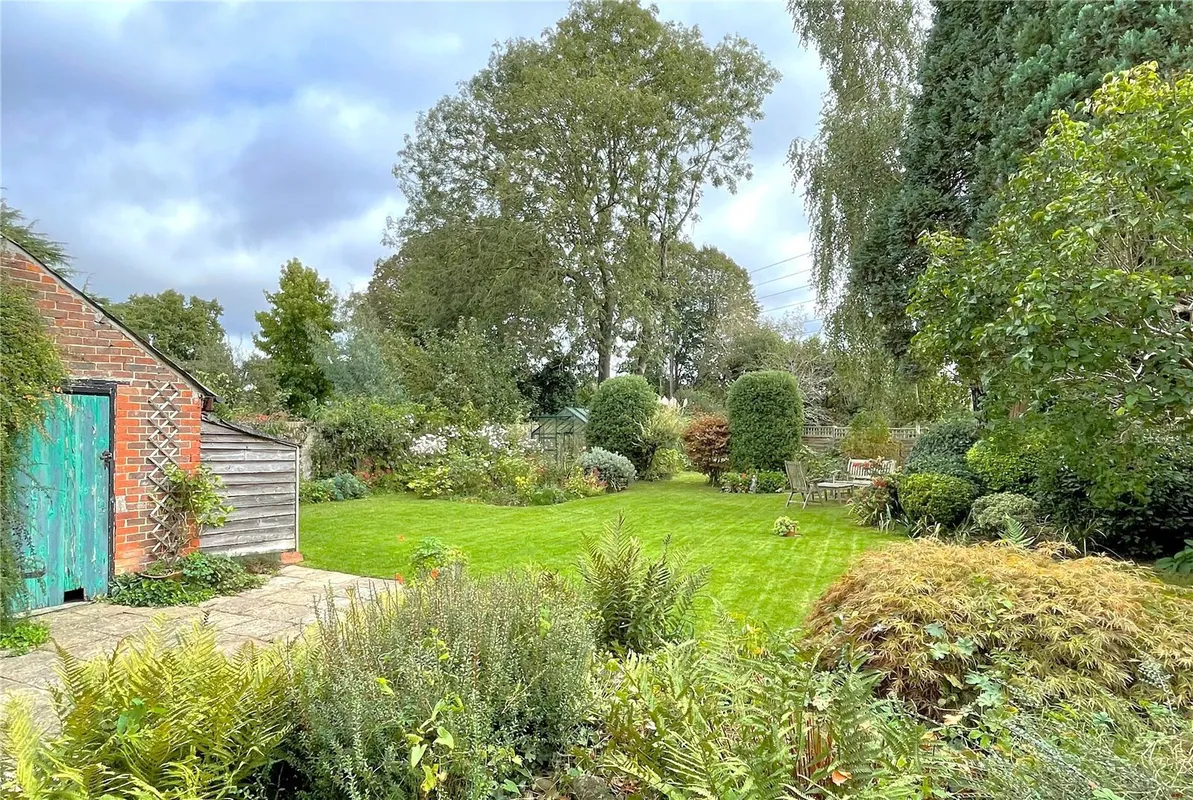 Langstone Road, Langstone, Havant, Hampshire, PO9