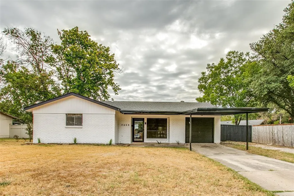 4608 Stanley Keller Rd, Haltom City, TX 76117