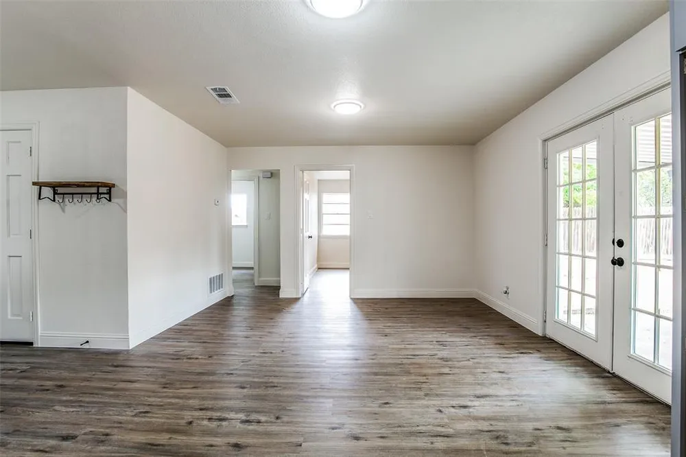 4608 Stanley Keller Rd, Haltom City, TX 76117