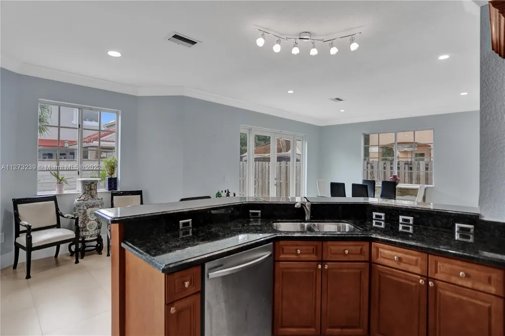 674 NW 127th Ave, Miami, FL 33182