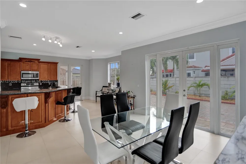 674 NW 127th Ave, Miami, FL 33182