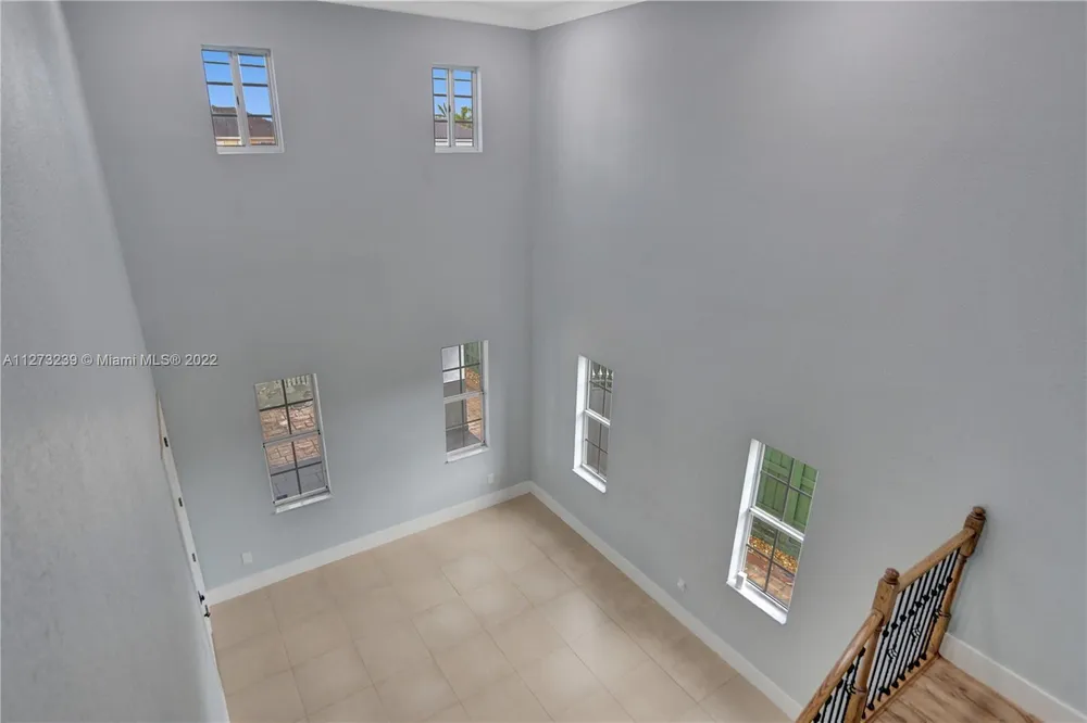 674 NW 127th Ave, Miami, FL 33182