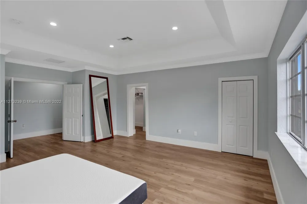 674 NW 127th Ave, Miami, FL 33182