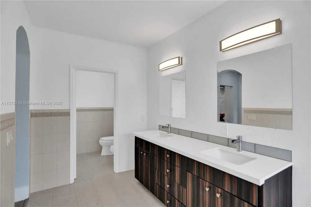 674 NW 127th Ave, Miami, FL 33182