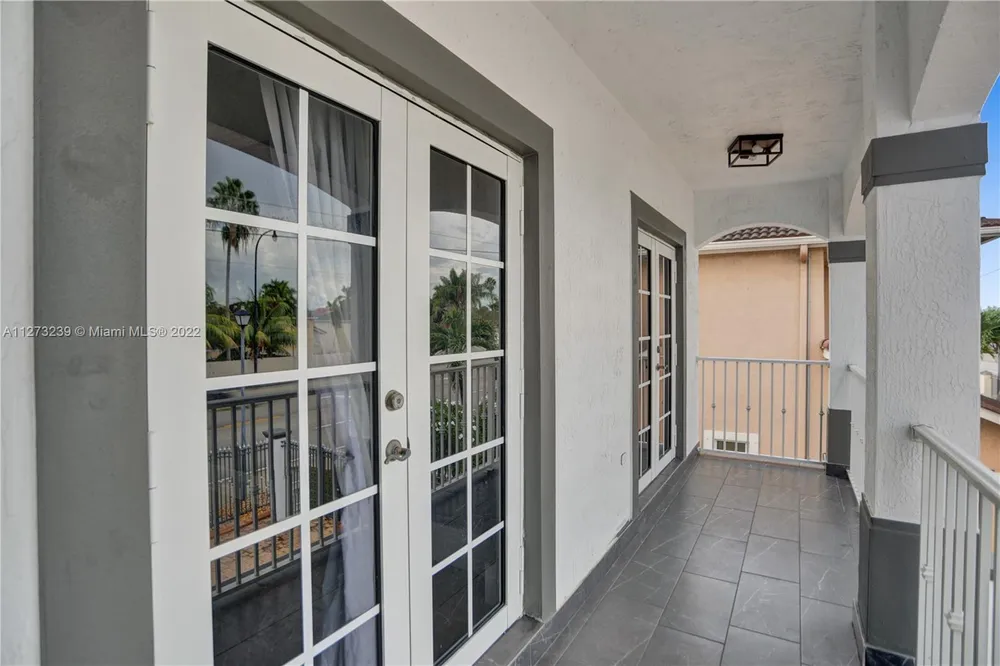 674 NW 127th Ave, Miami, FL 33182