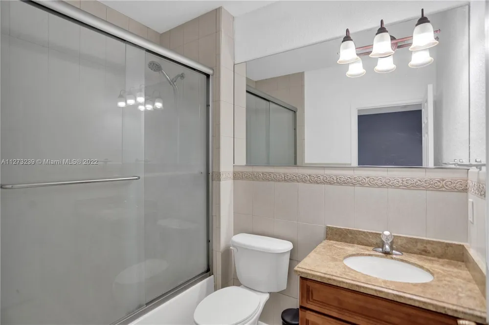 674 NW 127th Ave, Miami, FL 33182