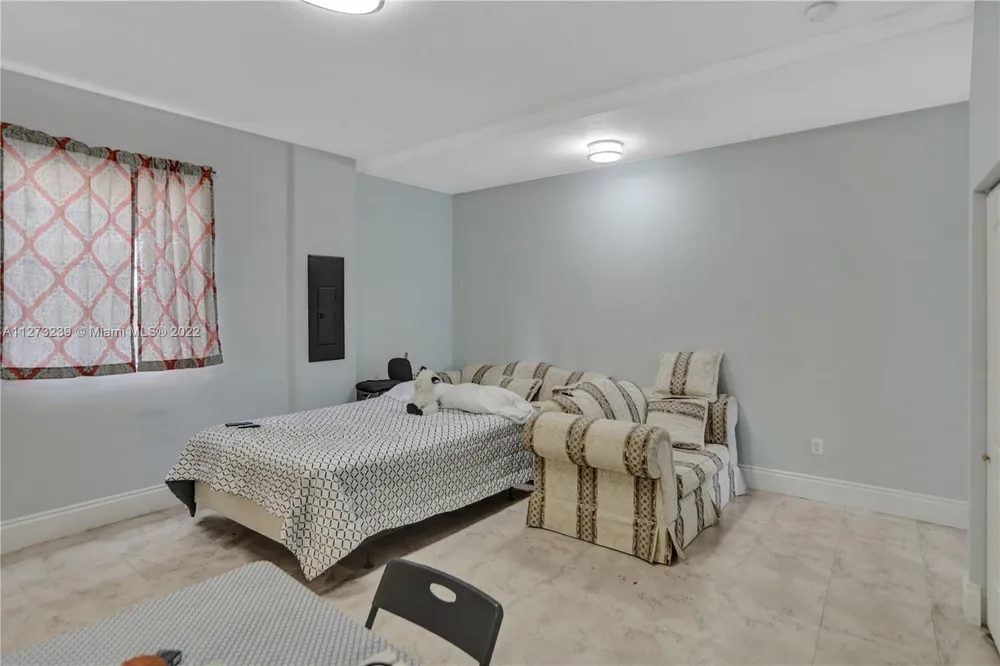 674 NW 127th Ave, Miami, FL 33182