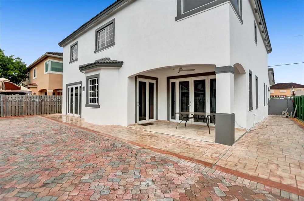 674 NW 127th Ave, Miami, FL 33182