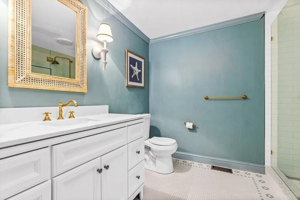 640 Main St, Hingham, MA 02043