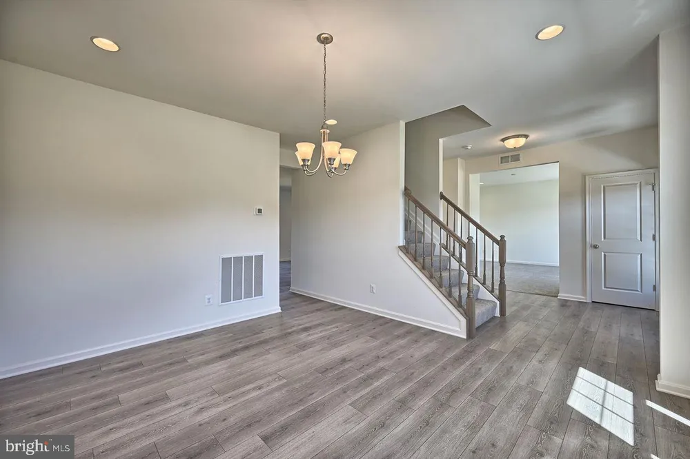 6300 Great Oak Dr, Mechanicsburg, PA 17050