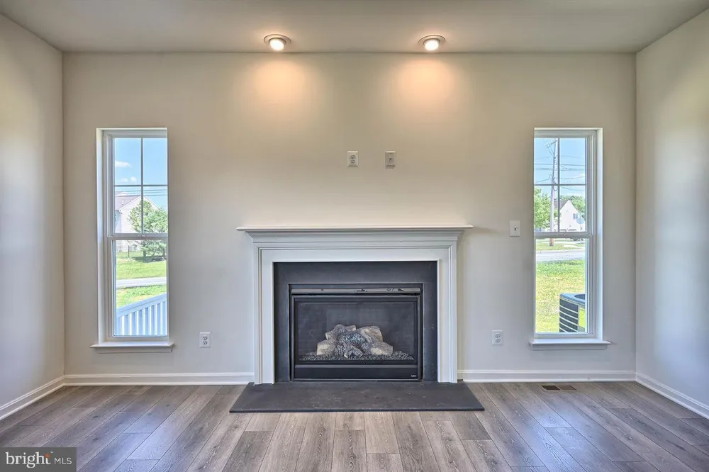6300 Great Oak Dr, Mechanicsburg, PA 17050