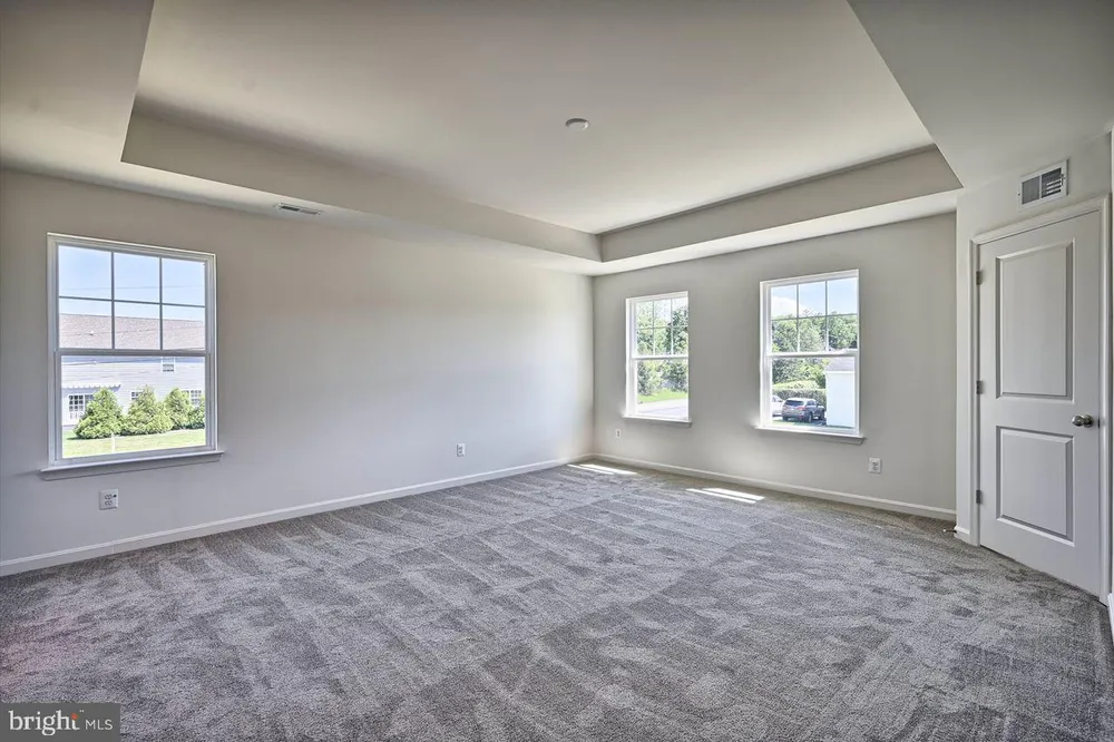 6300 Great Oak Dr, Mechanicsburg, PA 17050
