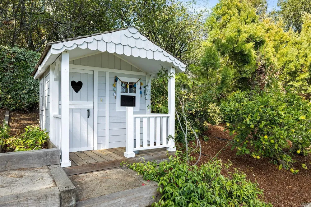 1 Sunrise Ave, Mill Valley, CA 94941