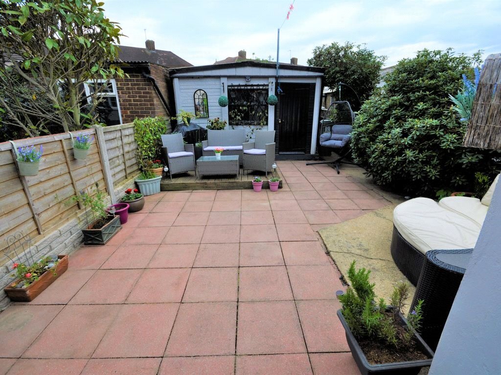 Naseby Road, Dagenham, RM10 Image 9