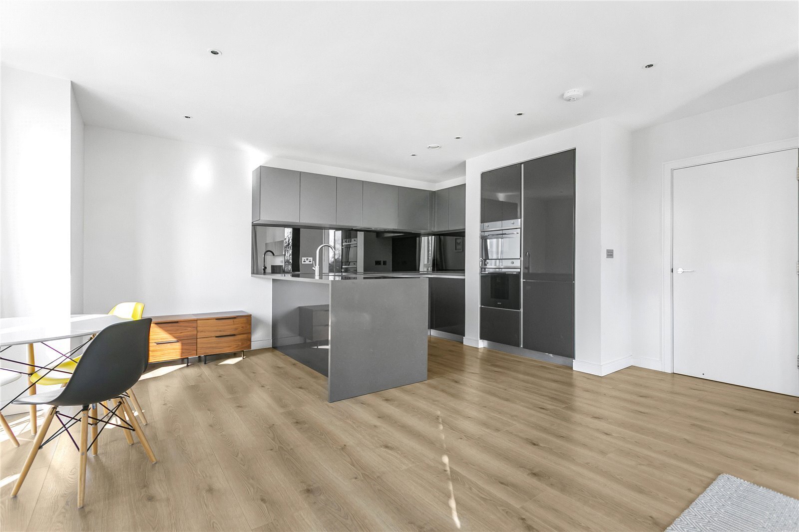 Heritage Place, Brentford, TW8 Image 2