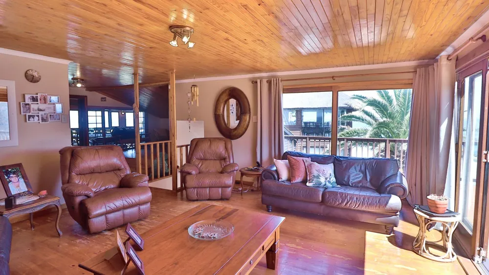 South Africa, Western Cape, Dana Bay, P. Nutans Street, 12