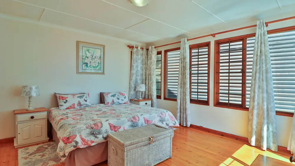 South Africa, Western Cape, Dana Bay, P. Nutans Street, 12